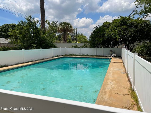 296 Woodland Drive, Melbourne, FL 32904