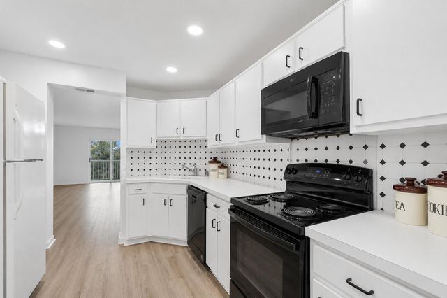 9101 W Sample Road 402, Coral Springs, FL 33065