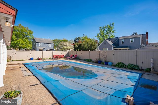 332 MADISON ST, Bristol, PA 19007
