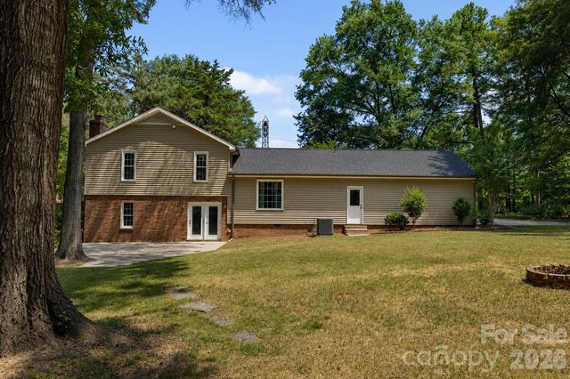 5381 Woodside Drive, Rock Hill, SC 29732