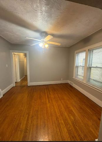 2197 Springle Unit: Lower, Detroit, MI 48215