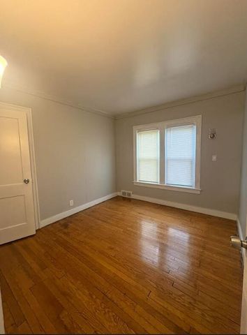 2197 Springle Unit: Lower, Detroit, MI 48215