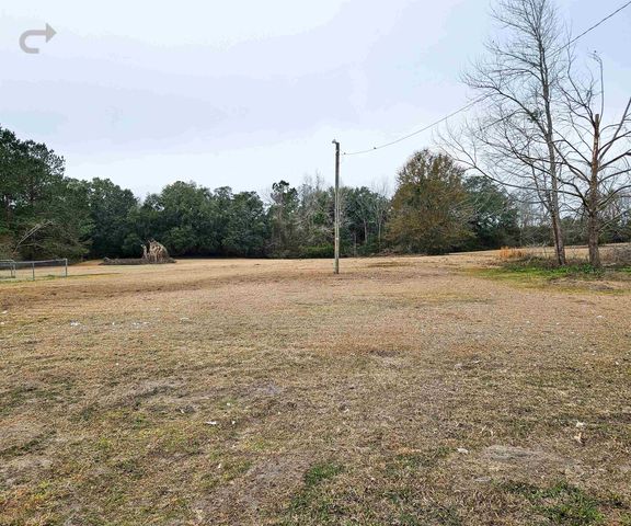 226 Glem Dr., Other Georgia, GA 31757