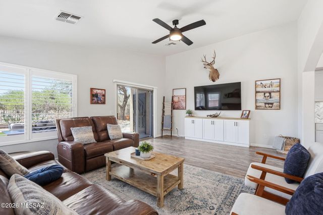 17353 S Sienna Bluffs Trail, Vail, AZ 85641