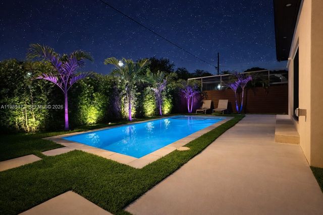 500 NW 43rd St, Miami, FL 33127