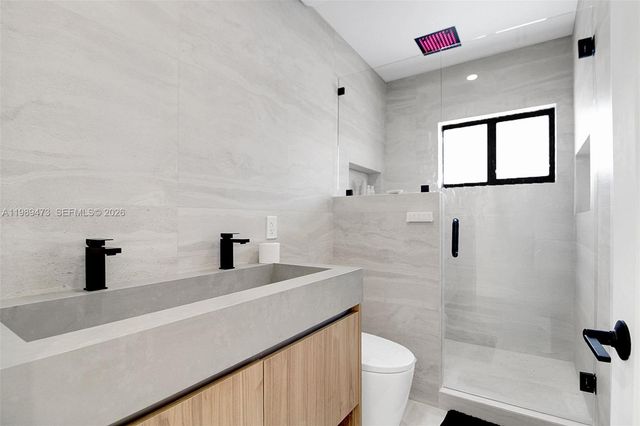 500 NW 43rd St, Miami, FL 33127