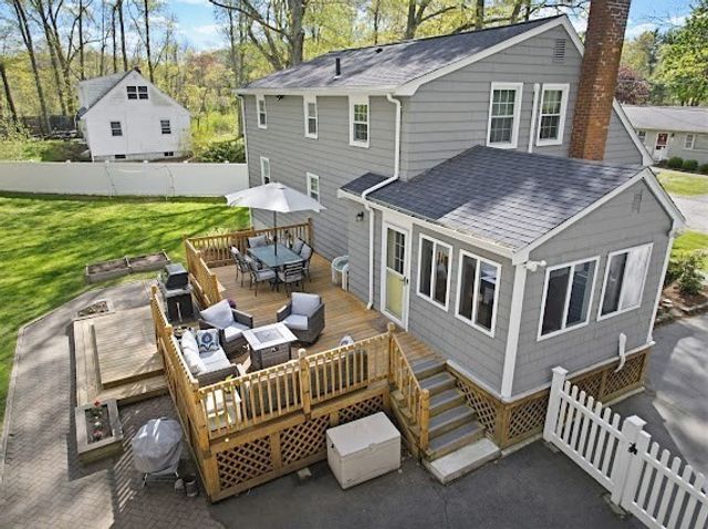 78 Bird St, Stoughton, MA 02072