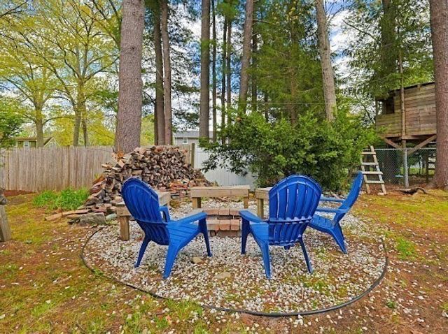 78 Bird St, Stoughton, MA 02072