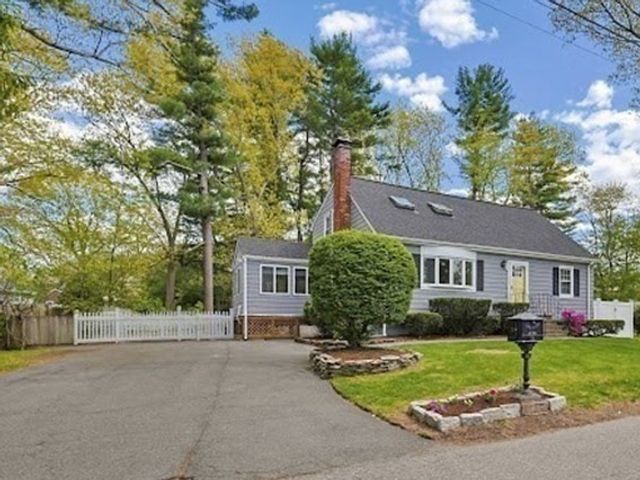 78 Bird St, Stoughton, MA 02072
