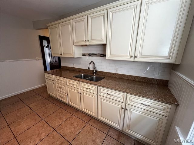 1076 West Avenue, Buffalo, NY 14213