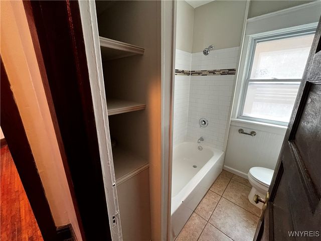 1076 West Avenue, Buffalo, NY 14213