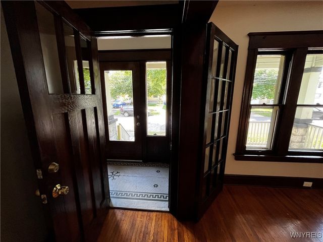 1076 West Avenue, Buffalo, NY 14213