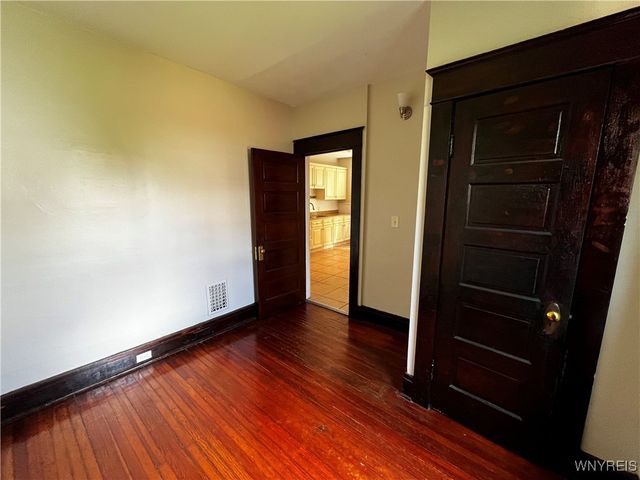 1076 West Avenue, Buffalo, NY 14213