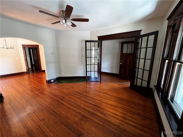 1076 West Avenue, Buffalo, NY 14213