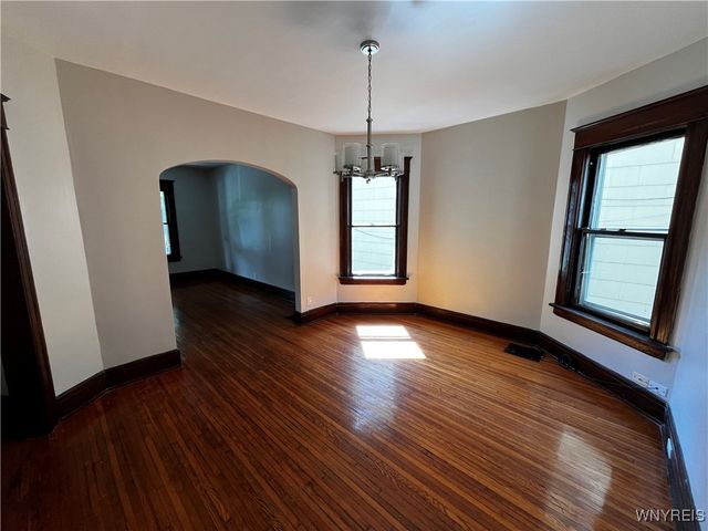 1076 West Avenue, Buffalo, NY 14213