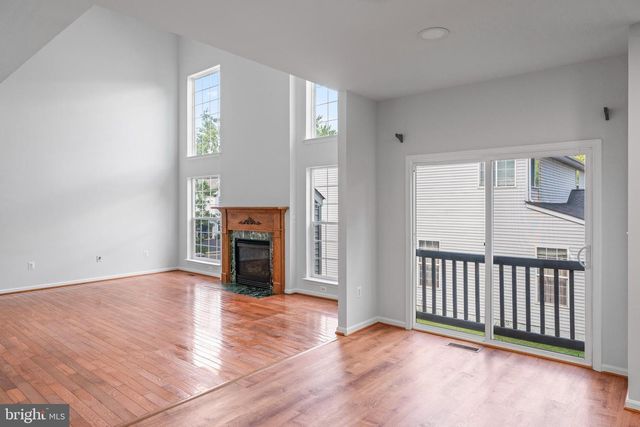 300 N OLD DOMINION LN, Purcellville, VA 20132