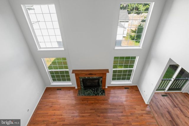 300 N OLD DOMINION LN, Purcellville, VA 20132