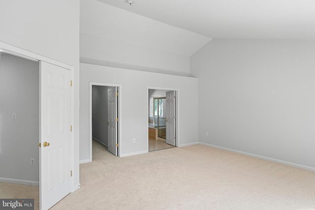300 N OLD DOMINION LN, Purcellville, VA 20132