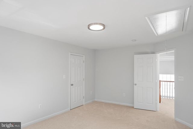 300 N OLD DOMINION LN, Purcellville, VA 20132