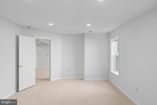 300 N OLD DOMINION LN, Purcellville, VA 20132