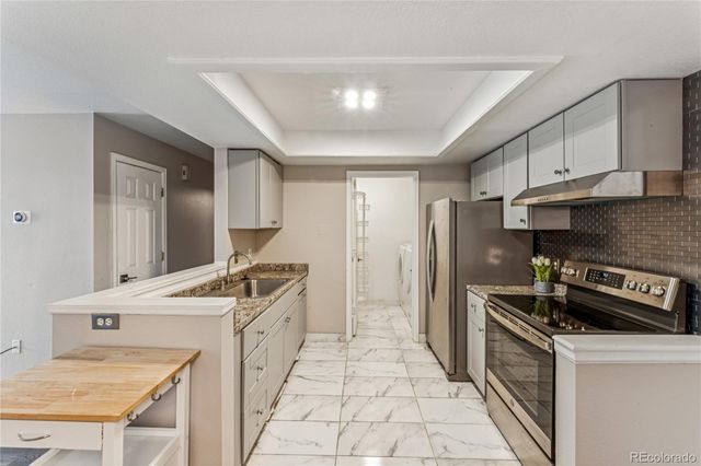 2181 S Troy Way 103, Aurora, CO 80014