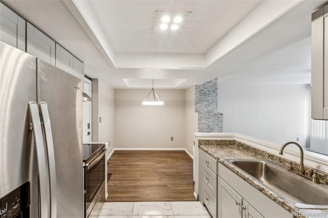 2181 S Troy Way 103, Aurora, CO 80014