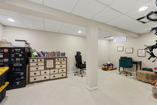 9113 Lakewood Drive, Northfield Twp, MI 48189