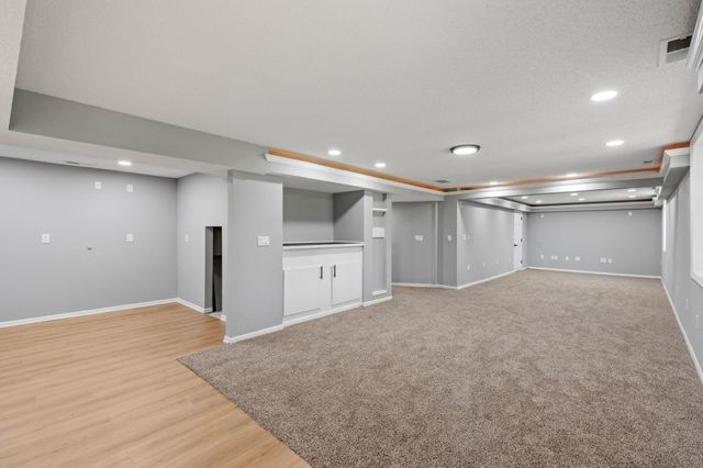 3501 W 103rd Street, Bloomington, MN 55431