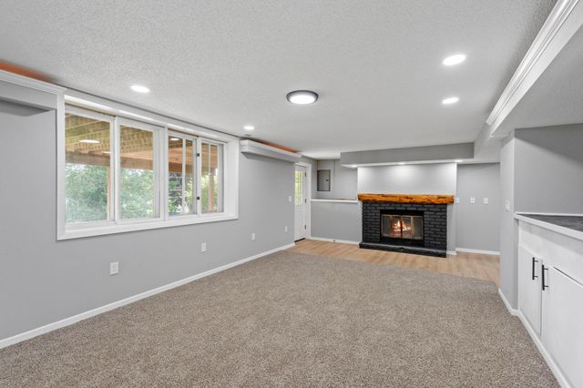 3501 W 103rd Street, Bloomington, MN 55431