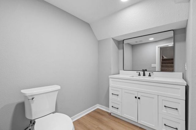 3501 W 103rd Street, Bloomington, MN 55431
