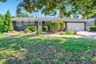 3501 W 103rd Street, Bloomington, MN 55431
