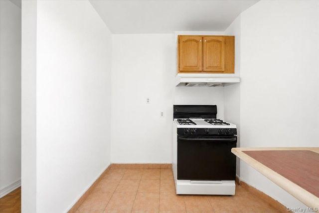 425 E 153 Street 3A, Bronx, NY 10455