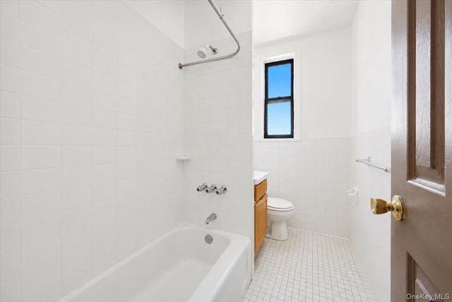 425 E 153 Street 3A, Bronx, NY 10455