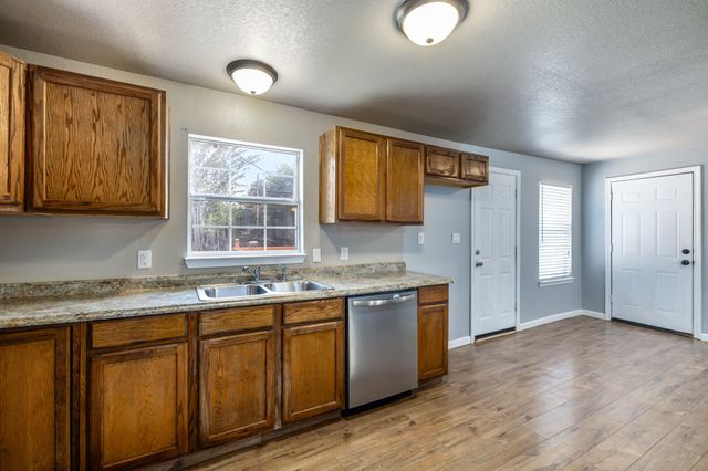6704 Lavon Drive, Richland Hills, TX 76118