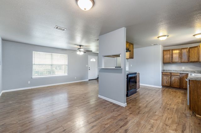 6704 Lavon Drive, Richland Hills, TX 76118