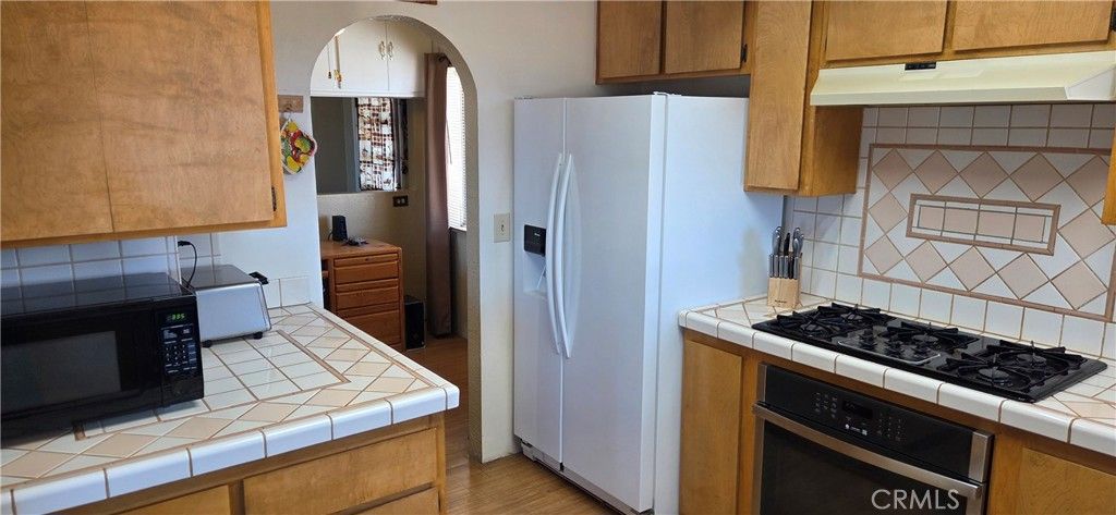 Image 4 of property listing at 62323 Mars Drive, Joshua Tree, CA 92252