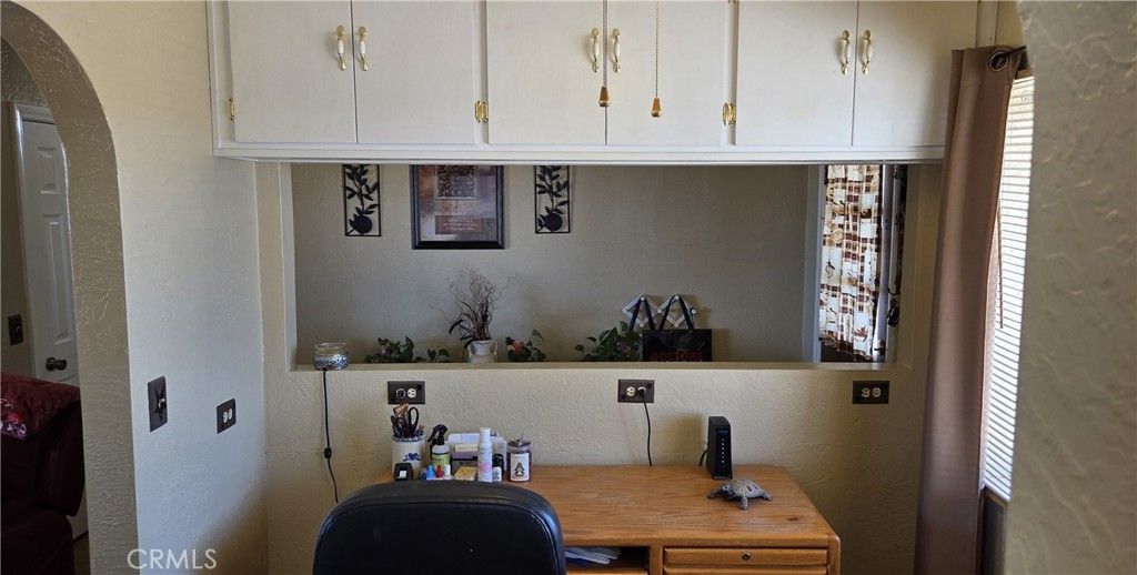 Image 8 of property listing at 62323 Mars Drive, Joshua Tree, CA 92252