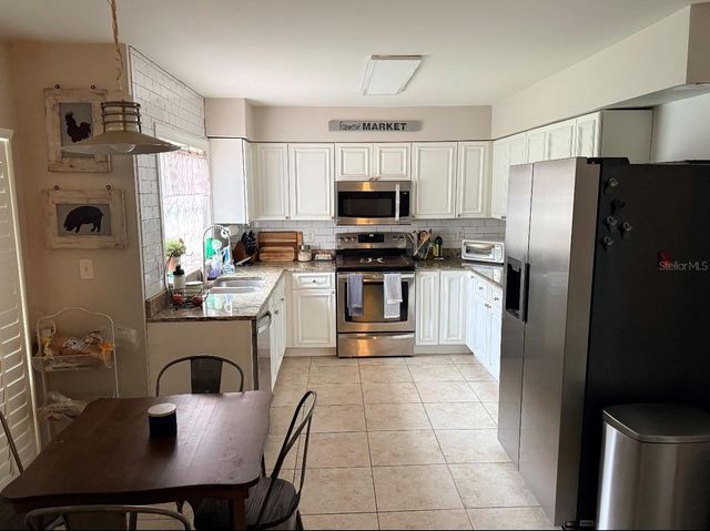 4303 ELLENVILLE PLACE, Valrico, FL 33596