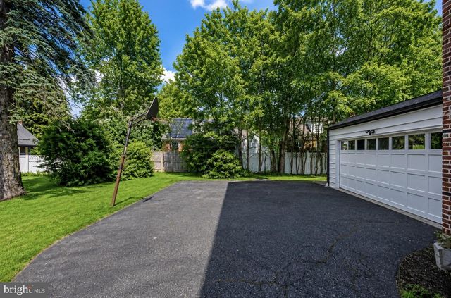 291 JACKSON AVE, Lansdowne, PA 19050