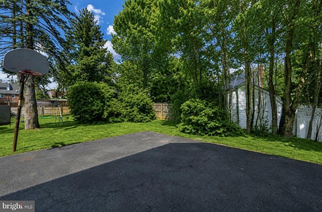 291 JACKSON AVE, Lansdowne, PA 19050