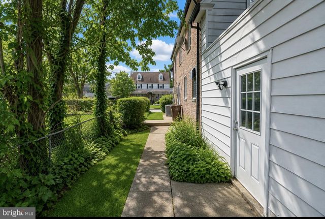 291 JACKSON AVE, Lansdowne, PA 19050