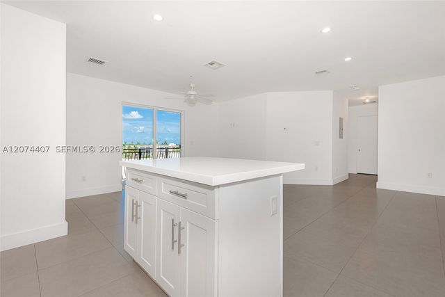 555 E Dania Beach Blvd 9, Dania Beach, FL 33004