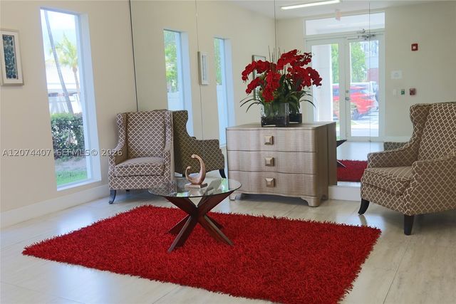 555 E Dania Beach Blvd 9, Dania Beach, FL 33004
