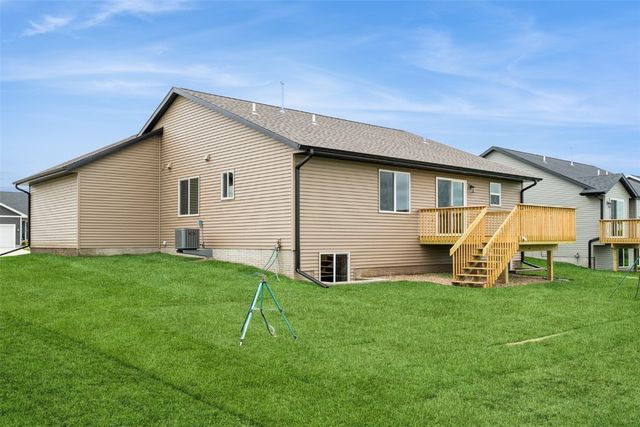 1312 Beringer Court NE, Cedar Rapids, IA 52402