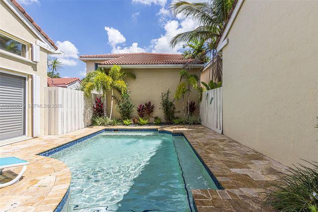1125 Queen Palm Court, Hollywood, FL 33019