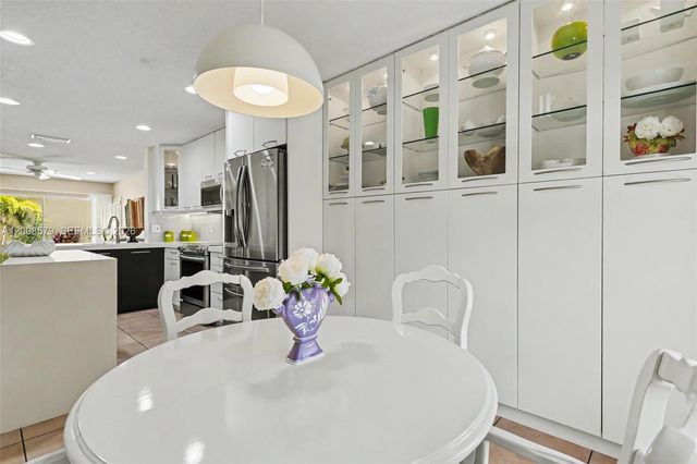 1125 Queen Palm Court, Hollywood, FL 33019
