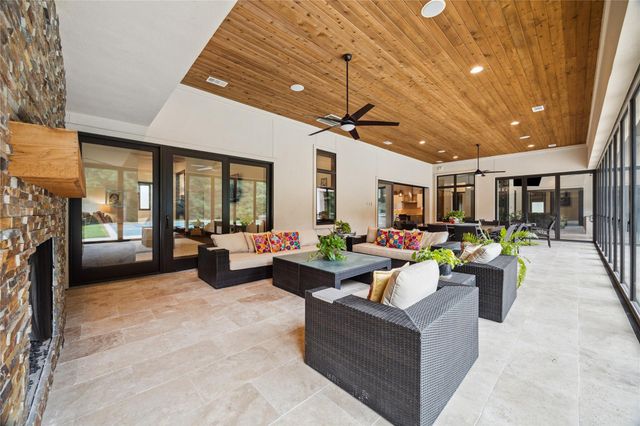 25901 Haven Lake Drive, Tomball, TX 77375