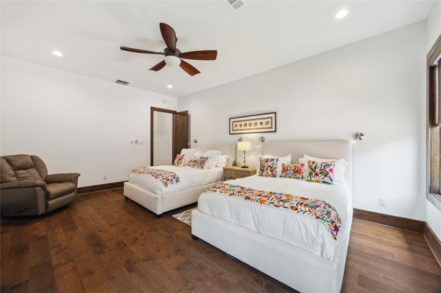 25901 Haven Lake Drive, Tomball, TX 77375