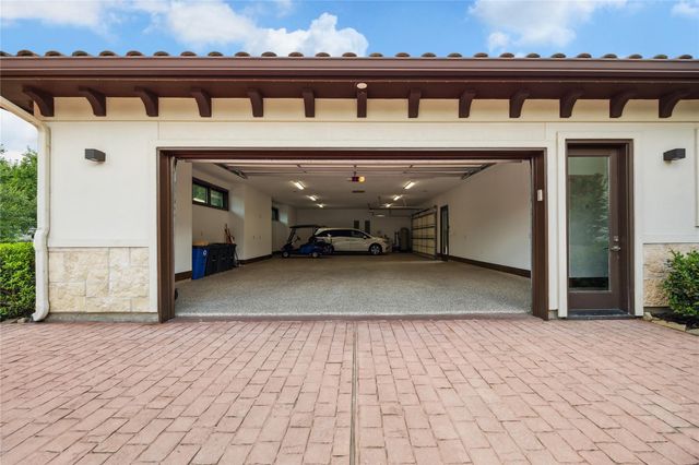 25901 Haven Lake Drive, Tomball, TX 77375