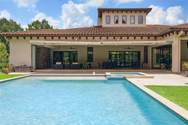 25901 Haven Lake Drive, Tomball, TX 77375